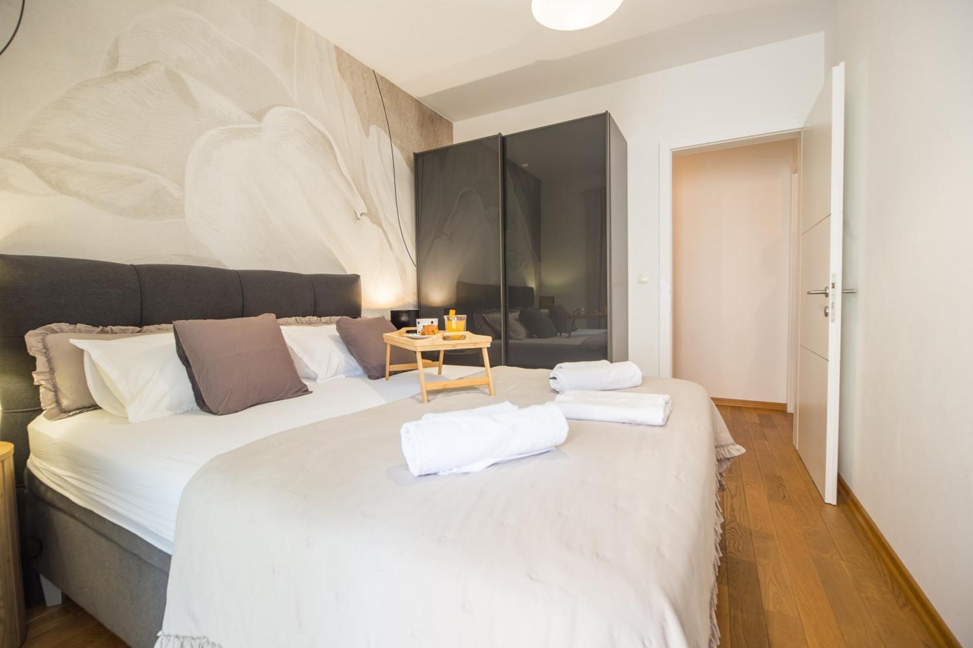 Pjero Apartment *